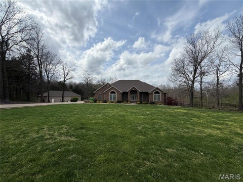 Photo of 415 Big River Circle, Bonne Terre, MO 63628 (MLS # 26061030)