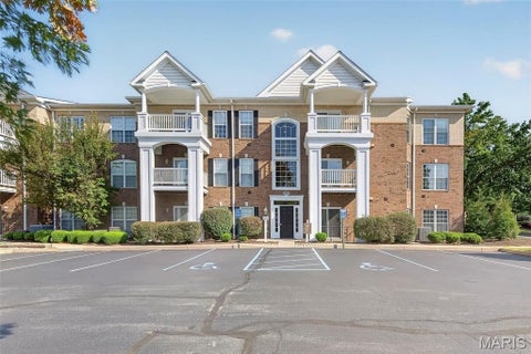 Tiny photo for 13101 Mill Crossing Court #201, Creve Coeur, MO 63141 (MLS # 26045277)