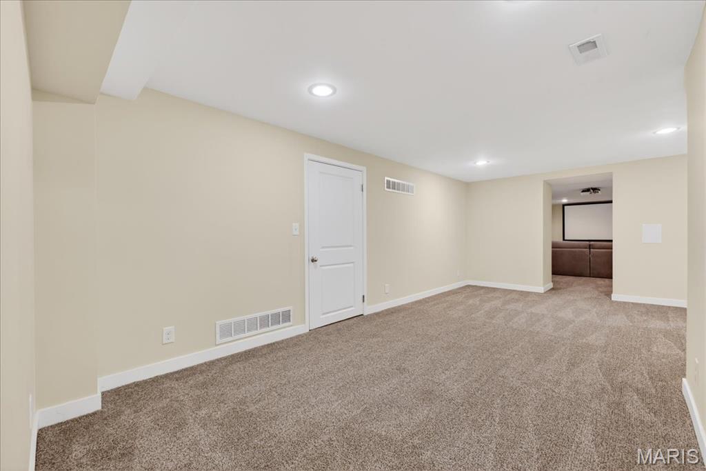 Mc Knight Downs - Residential