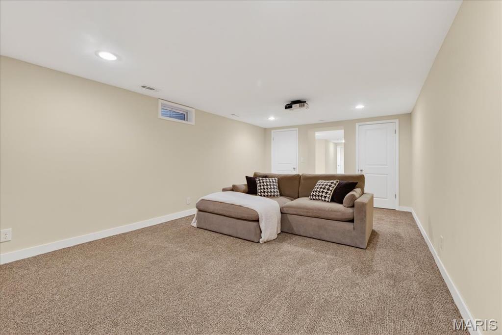 Mc Knight Downs - Residential