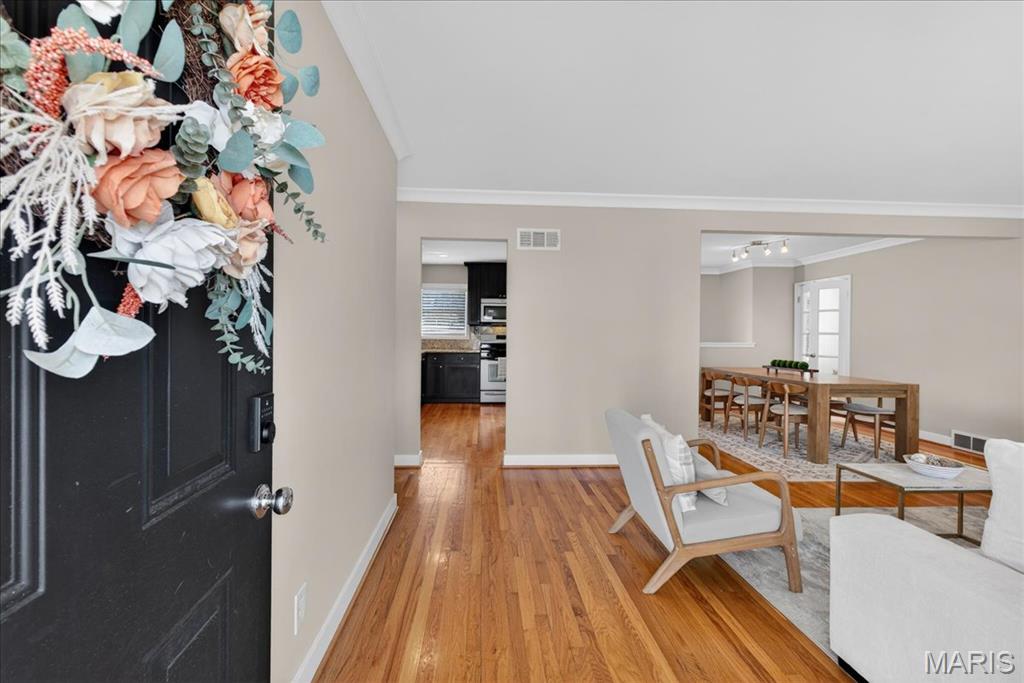 Mc Knight Downs - Residential