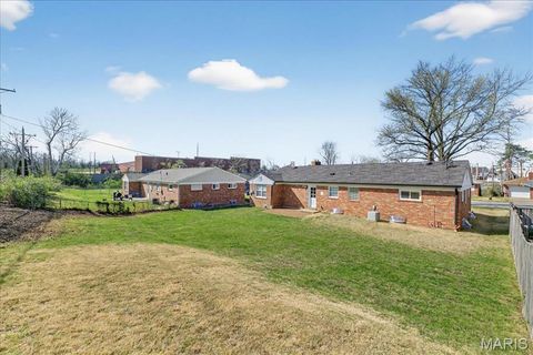 Tiny photo for 8628 Mayflower Court, St Louis, MO 63132 (MLS # 26017307)