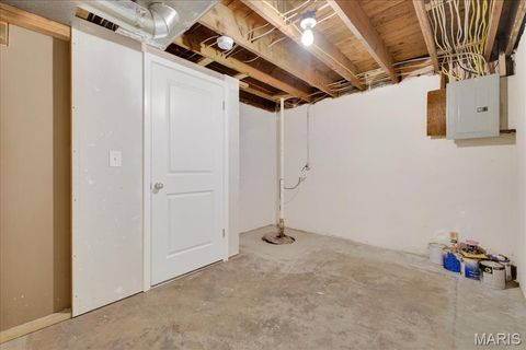 Tiny photo for 8628 Mayflower Court, St Louis, MO 63132 (MLS # 26017307)