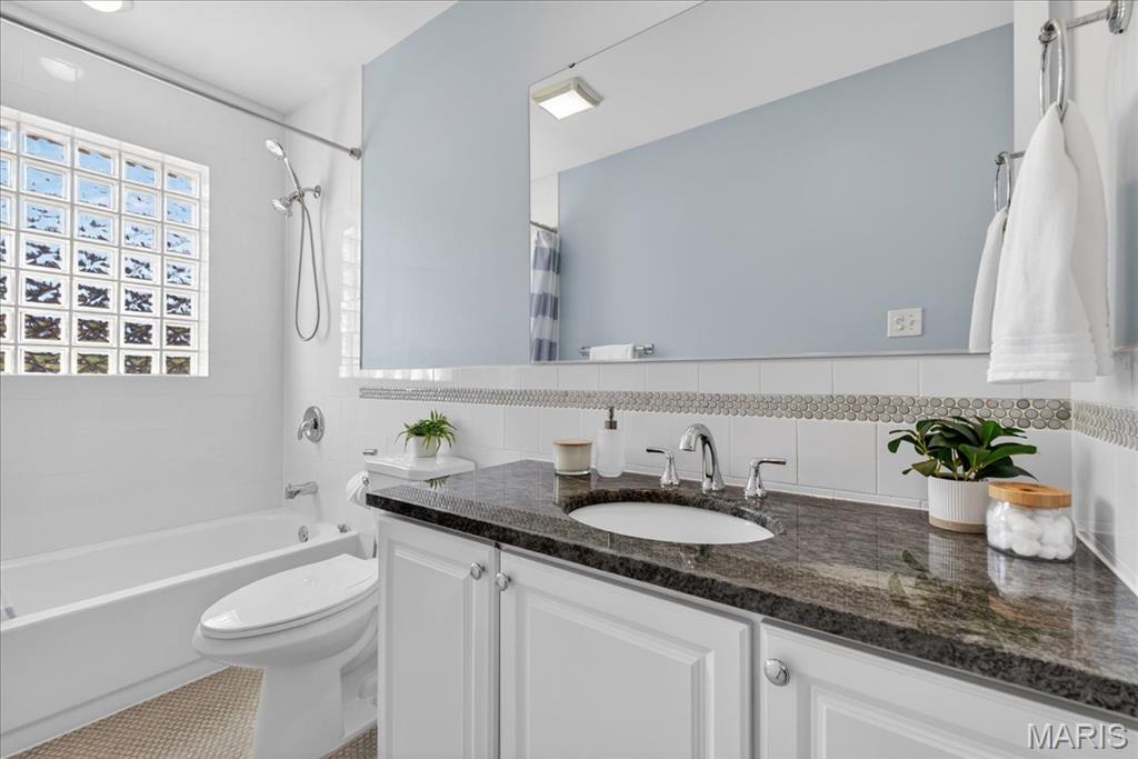 Mc Knight Downs - Residential