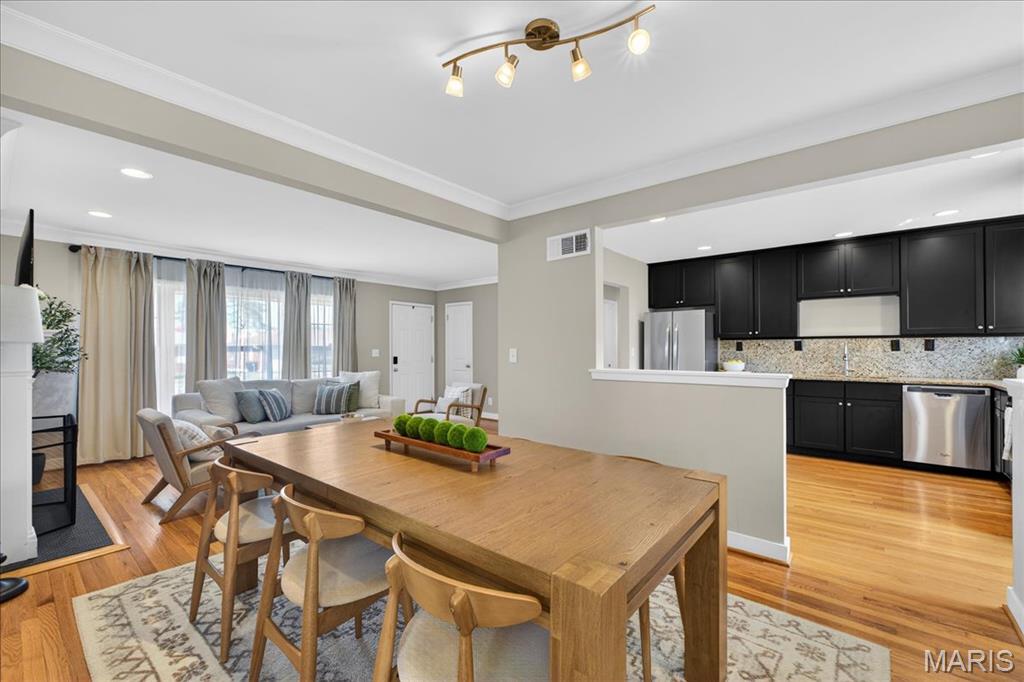 Mc Knight Downs - Residential