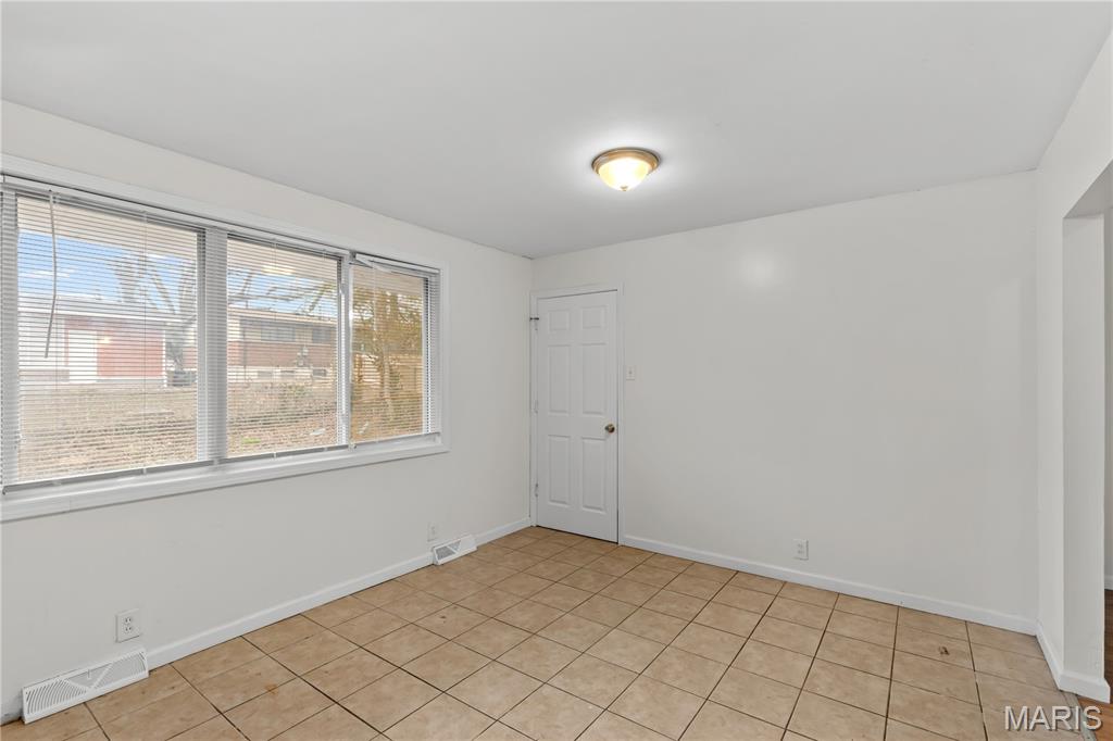 Hathaway Manor 7 - Residential