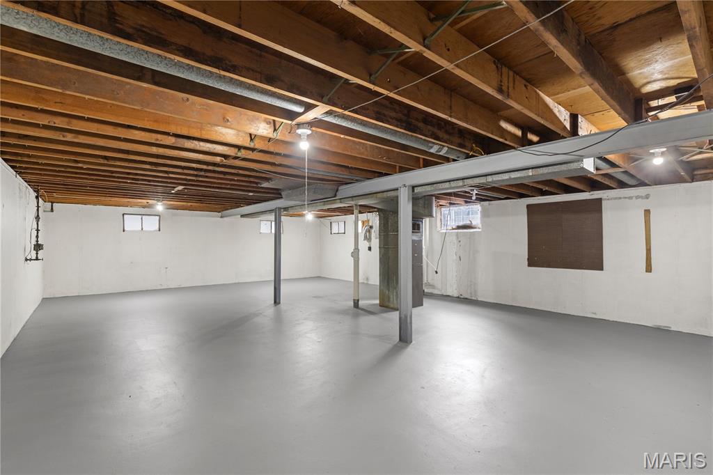 Hathaway Manor 7 - Residential