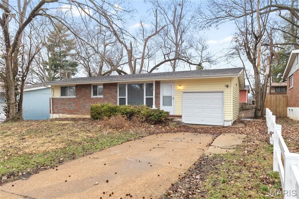 Photo of 10229 Edgefield Drive, Unincorporated, MO 63136 (MLS # 26012608)
