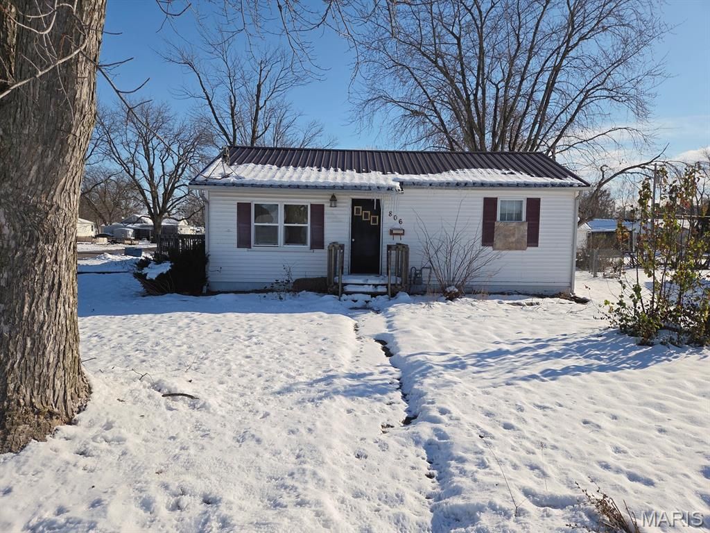 Photo of 806 N 8th Street, Canton, MO 63435 (MLS # 25079966)