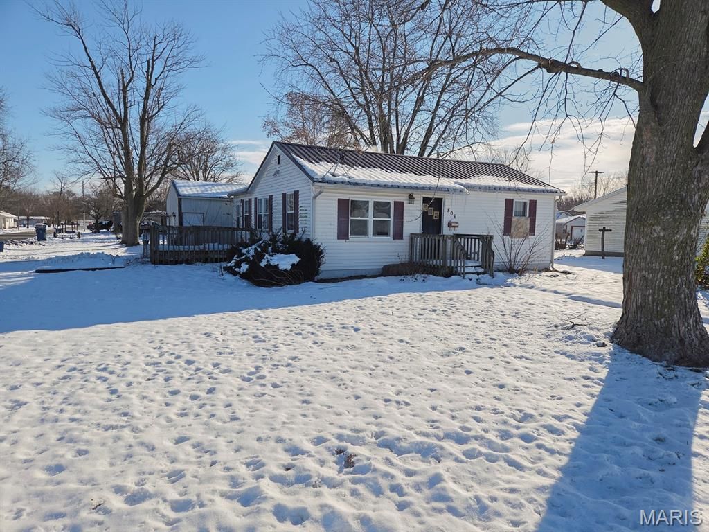 Photo of 806 N 8th Street, Canton, MO 63435 (MLS # 25079966)