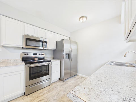 Tiny photo for 421 E Cape Rock Drive, Cape Girardeau, MO 63701 (MLS # 26066578)
