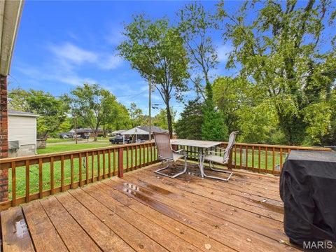 Tiny photo for 421 E Cape Rock Drive, Cape Girardeau, MO 63701 (MLS # 26066578)