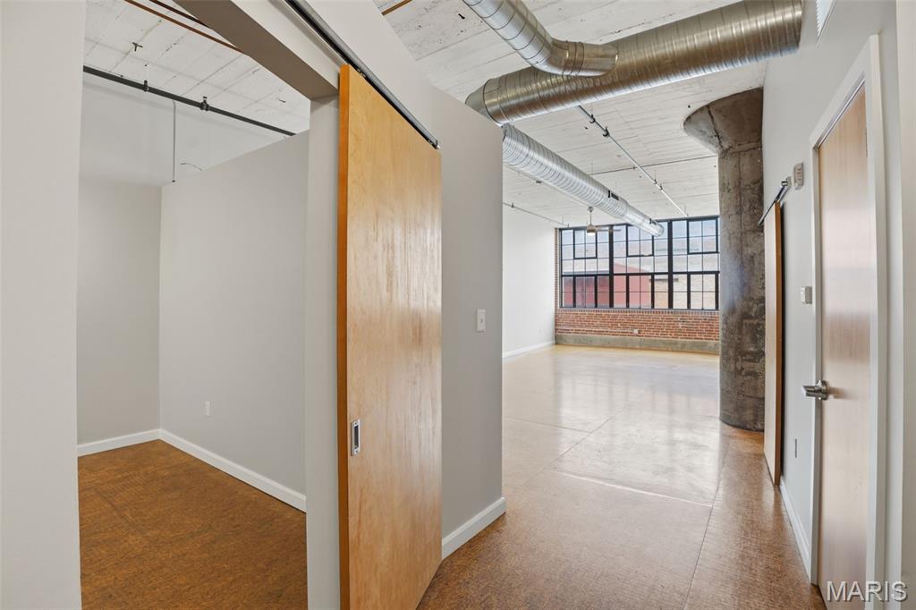 Lofts/2020 Washington - Residential