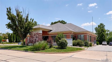 1002 Peruque Crossing Court O'Fallon MO 63366