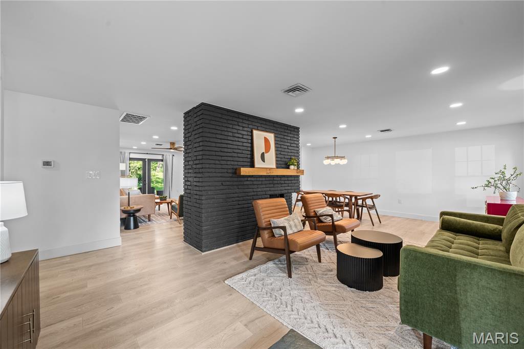 1221 Warson Pines Drive