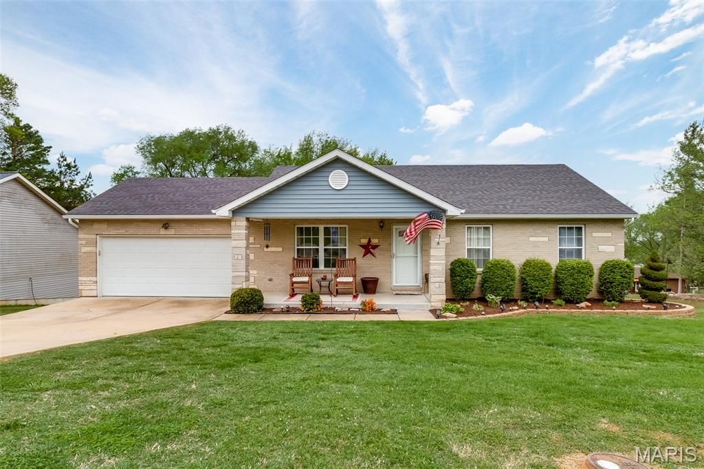 Photo of 1025 Cherry Lane, Catawissa, MO 63015 (MLS # 26024099)