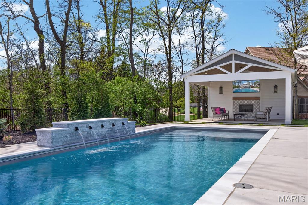 Bluffs At Windcastle - Residential