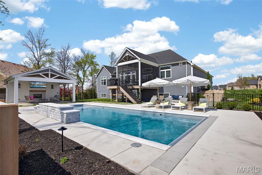 Bluffs At Windcastle - Residential