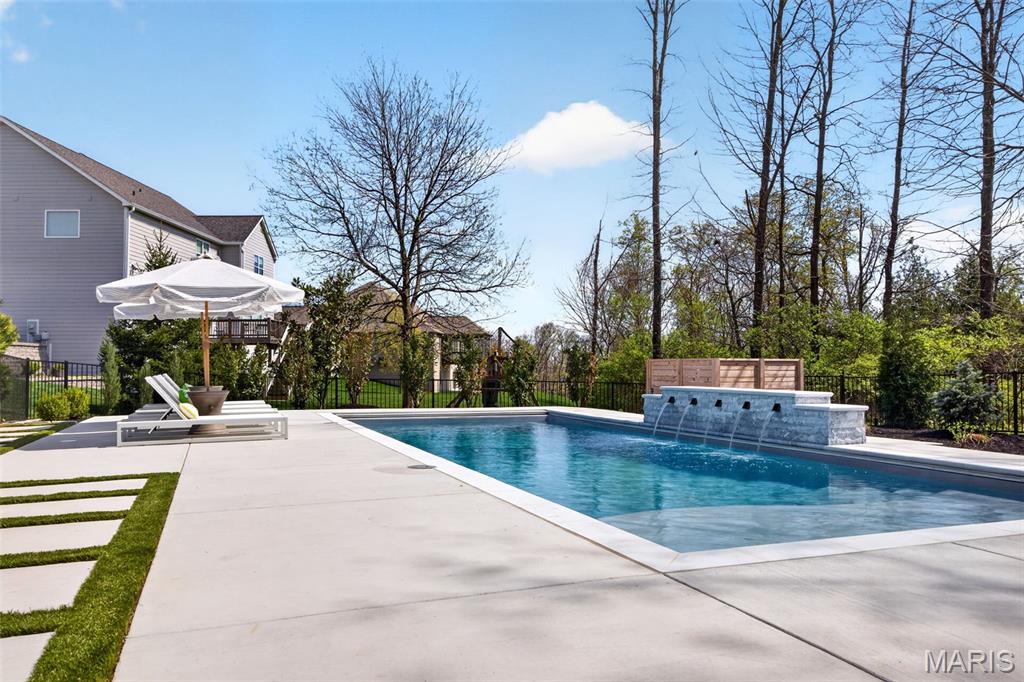 Bluffs At Windcastle - Residential