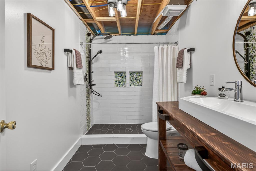 Imperial Hills 02 - Residential