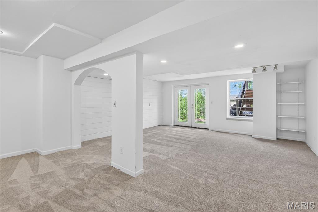 Imperial Hills 02 - Residential