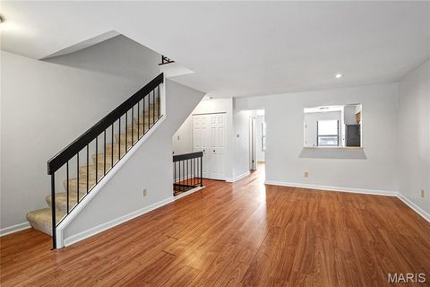 Tiny photo for 707 Forest Trace Drive #E, Chesterfield, MO 63017 (MLS # 26013659)