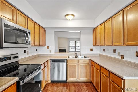 Tiny photo for 707 Forest Trace Drive #E, Chesterfield, MO 63017 (MLS # 26013659)