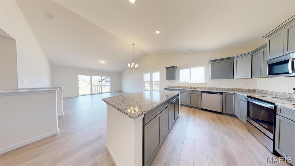 Majestic Lakes - Residential