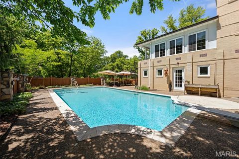 Tiny photo for 69 Bellerive Acres, Bellerive, MO 63121 (MLS # 26030804)