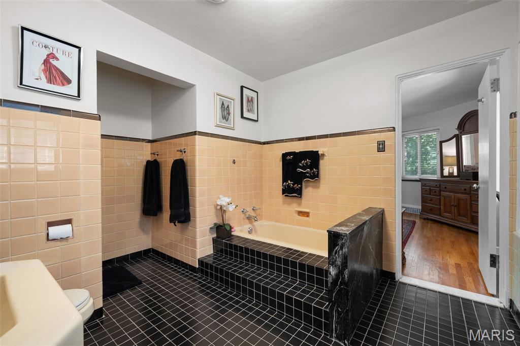 Bellerive Acres - Residential
