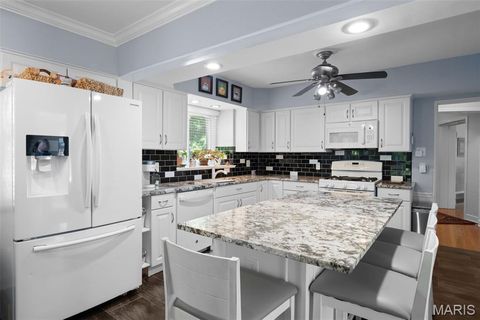 Tiny photo for 69 Bellerive Acres, Bellerive, MO 63121 (MLS # 26030804)