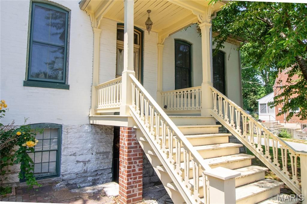 Photo of 929 N 3rd Street #3, St Charles, MO 63301 (MLS # 26027506)