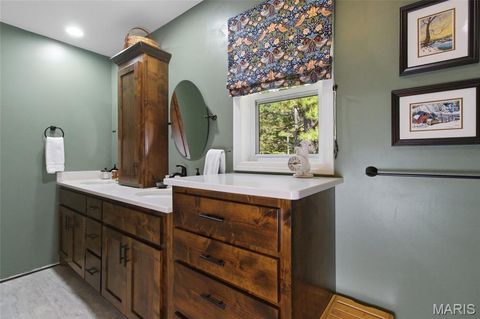 Tiny photo for 9600 Creek Road, Raymondville, MO 65555 (MLS # 26028460)