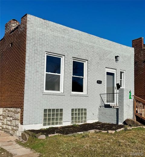 Photo of 4533 Lexington Avenue, St Louis, MO 63115 (MLS # 26012381)