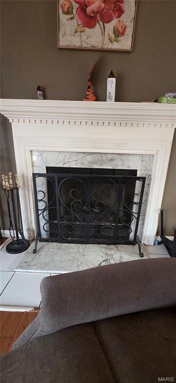 5 Oaks - Residential