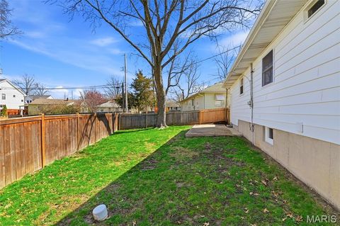 Tiny photo for 613 Jasmin Drive, Kirkwood, MO 63122 (MLS # 26014131)