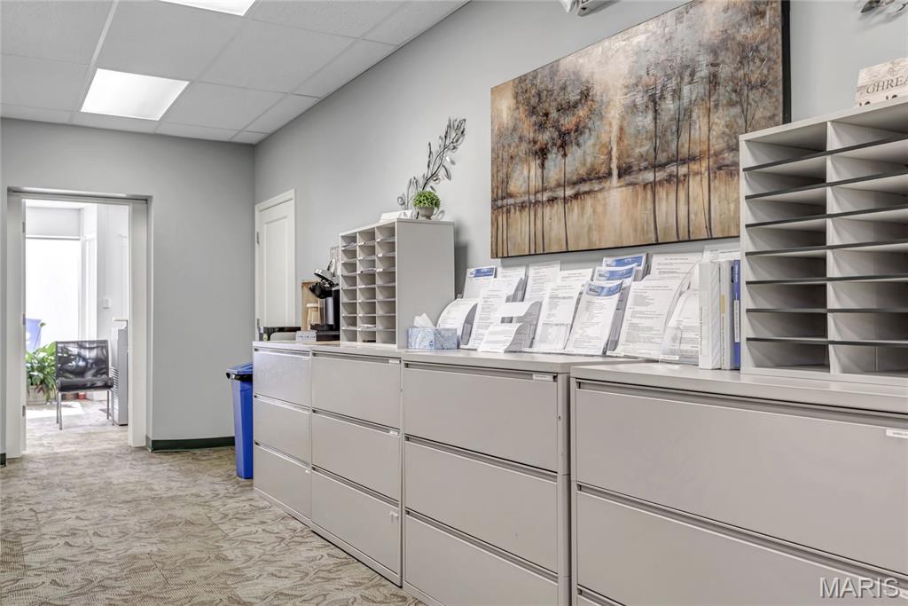 City/St Charles - Commercial Lease