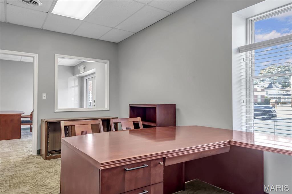 City/St Charles - Commercial Lease