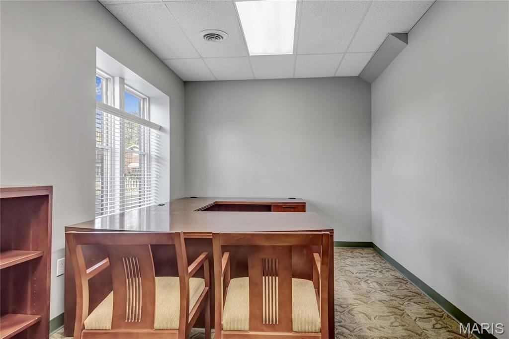 City/St Charles - Commercial Lease