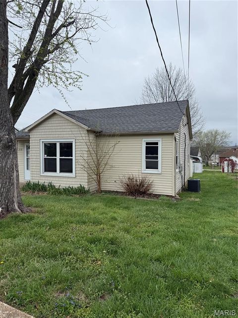 Tiny photo for 318 Central Avenue, Union, MO 63084 (MLS # 26018769)