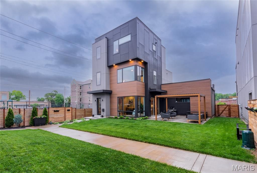 Photo of 2741 Lafayette Avenue, St Louis, MO 63104 (MLS # 26026519)