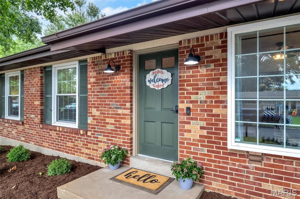 Photo of 4508 Thicket Drive, St Louis, MO 63129 (MLS # 26021141)