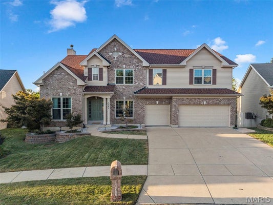 1045 HAWKINS BEND DR, FENTON, MO 63026 - Image 6b6e11e04aa1cc2b7e7fd75afaf2c8df/1919385171