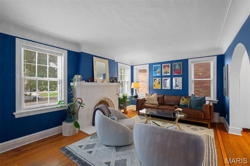 Photo of 5329 Tholozan Avenue, St Louis, MO 63109 (MLS # 25072899)