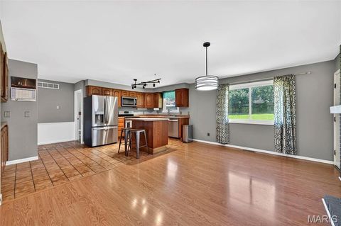 Tiny photo for 506 Aspen Drive, Crestwood, MO 63126 (MLS # 26037611)