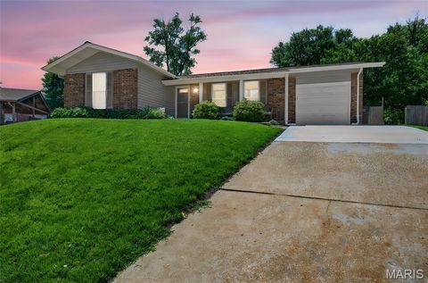Tiny photo for 506 Aspen Drive, Crestwood, MO 63126 (MLS # 26037611)