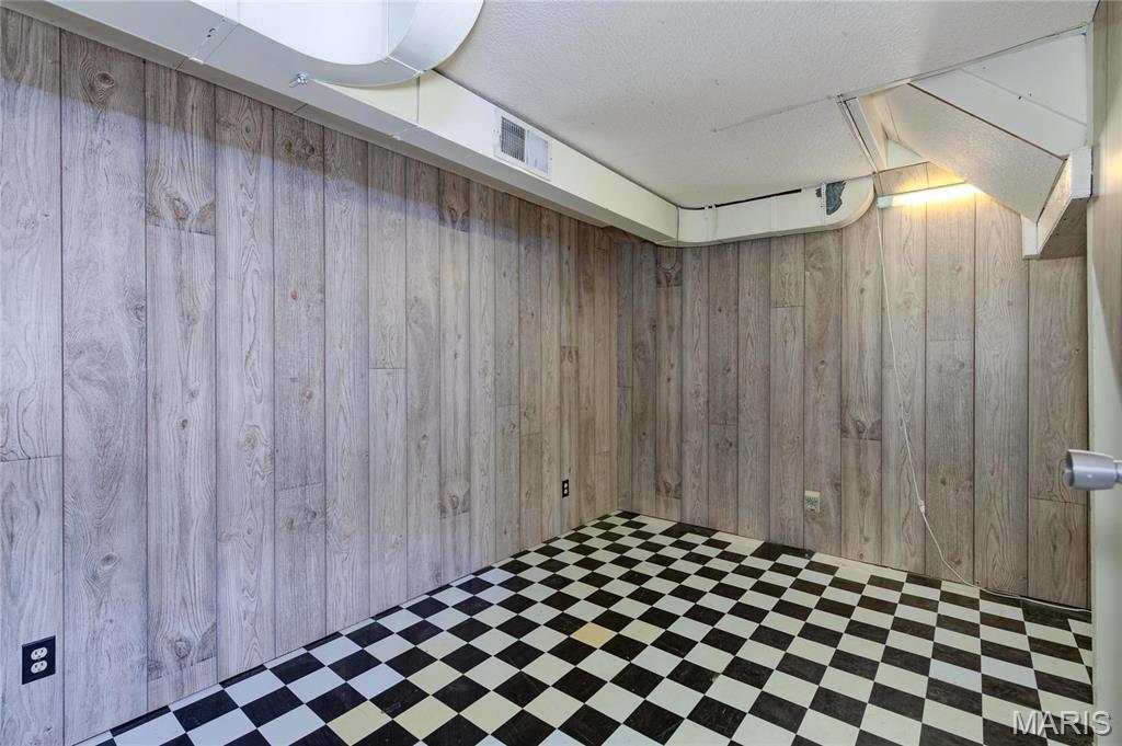 St Louis, Missouri 63139, United States, 2 Bedrooms Bedrooms, ,1 BathroomBathrooms,Residential,Active,132633