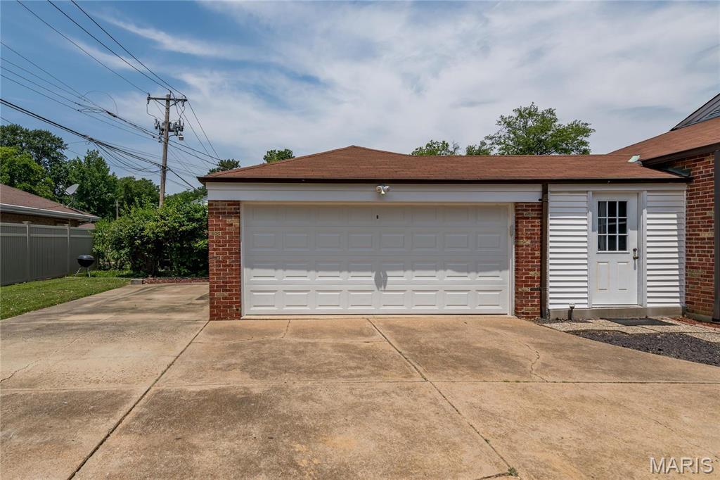 St Louis, Missouri 63139, United States, 2 Bedrooms Bedrooms, ,1 BathroomBathrooms,Residential,Active,132633