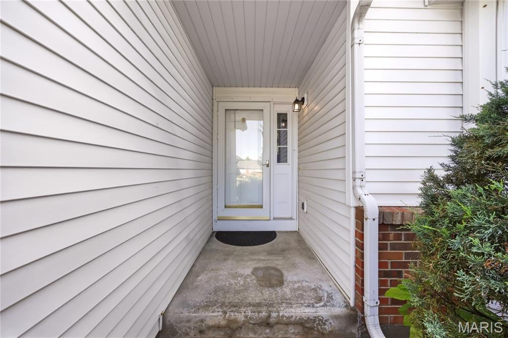 Photo of 899 Du Pre Court, St Peters, MO 63376 (MLS # 26003053)