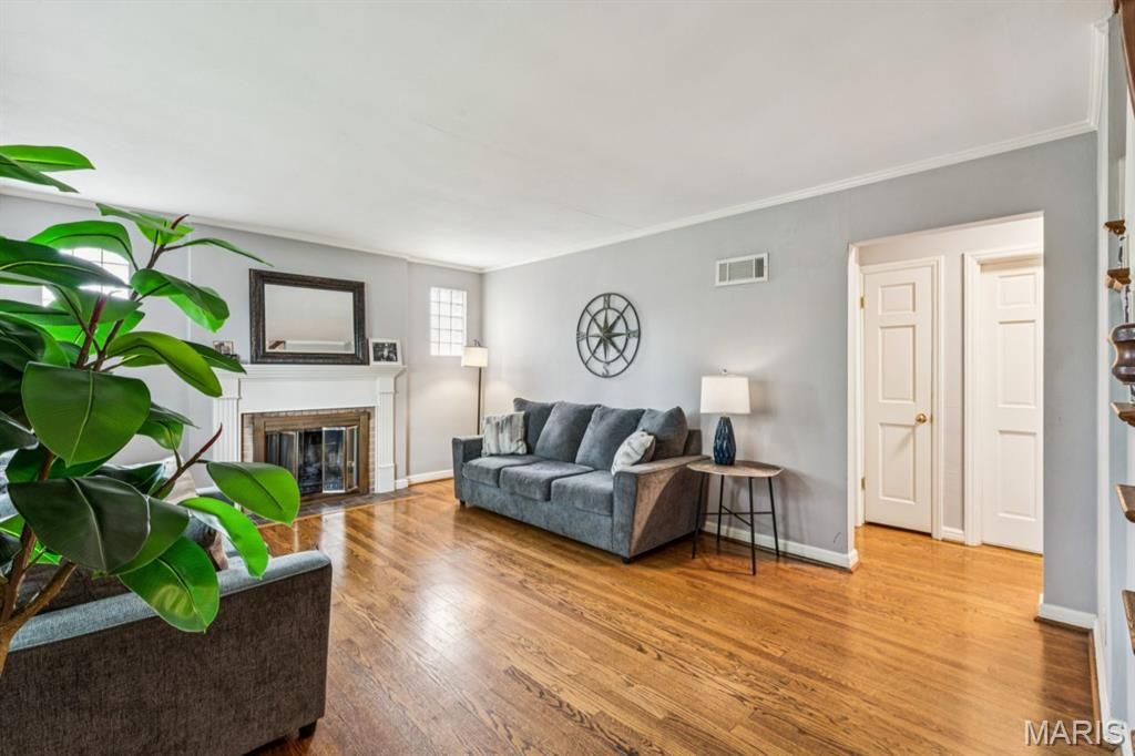 Photo of 187 Doorack Lane, Kirkwood, MO 63122 (MLS # 25069131)